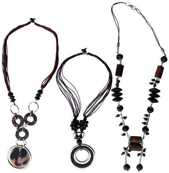 Collana in legno e metallo x3