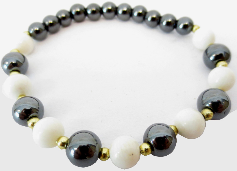 Bracelet Hematite & perles blanches