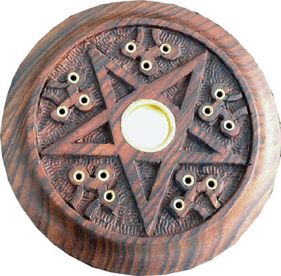 Porte encens en bois rond ciselé pentacle 10cm