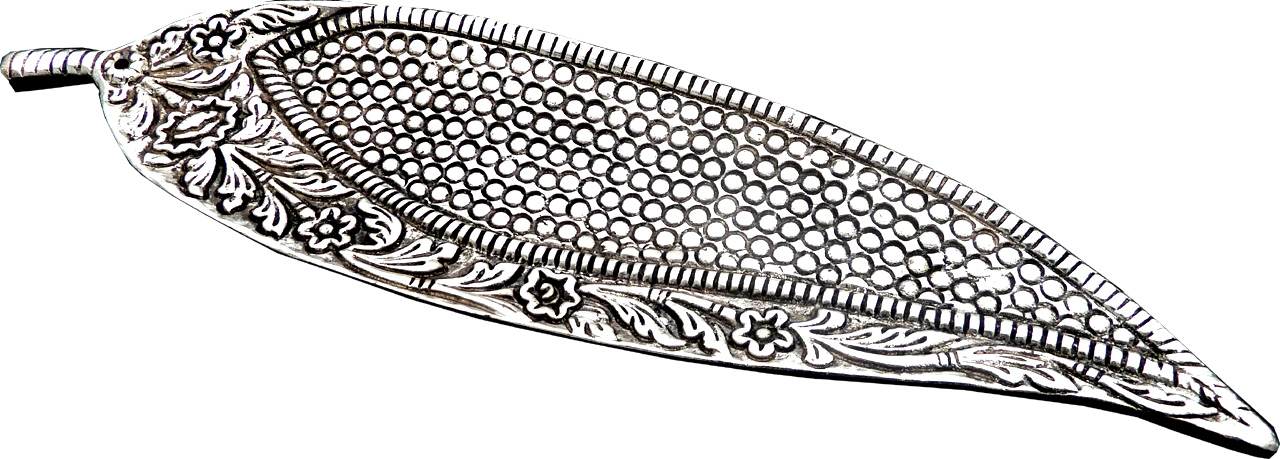 Porte encens ciselé feuilles métal 24cm