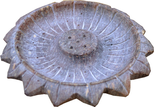 Porte encens lotus en pierre saponite 10.50cm