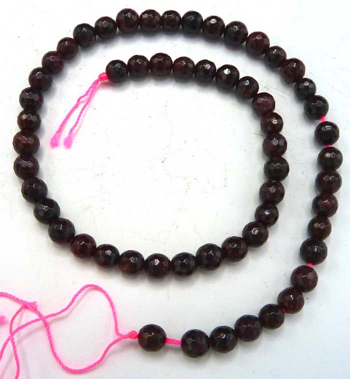 Grenat faceté perles 7mm sur fil 40cm