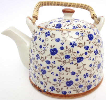 Théière blanche en porcelaine fleurs bleues